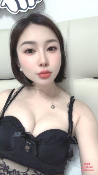 天河新人下海水多皮肤白皙--朵朵